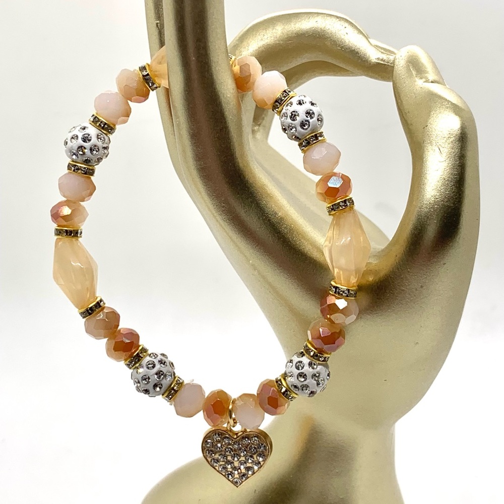 [Neutral Beauty] Shiny Rhinestone Beaded Bracelet With Gold Heart Charm